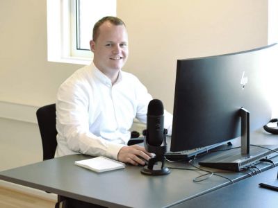Esbjerg-firma giver viden væk gratis via podcasts